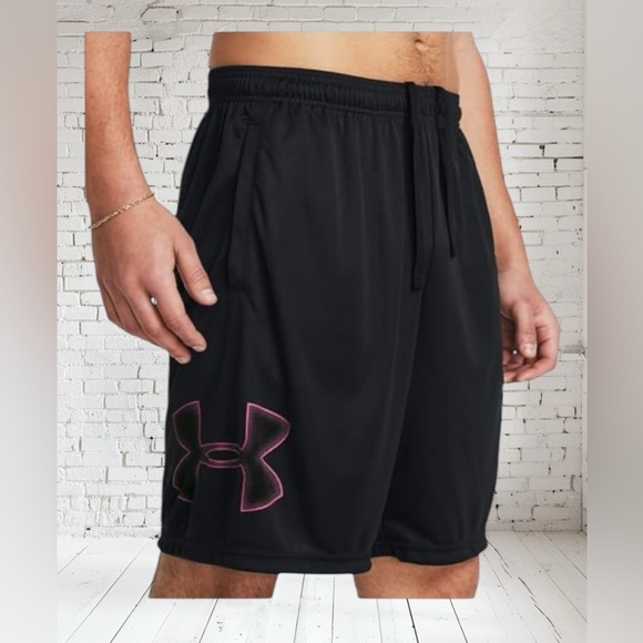 Under Armour Mens Black Shorts Small NWT | Lightweight Performance Athletic Fit - Picture 3 of 3